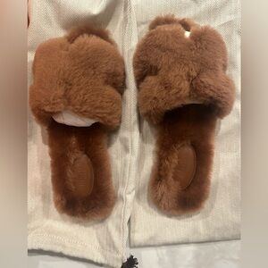 Hermés Shearling Oran Sandals, Size 37